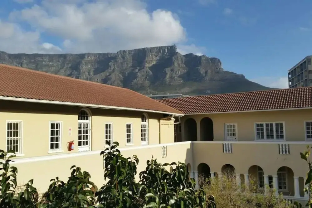 1 Bedroom Apartment in Inner City Cape Town