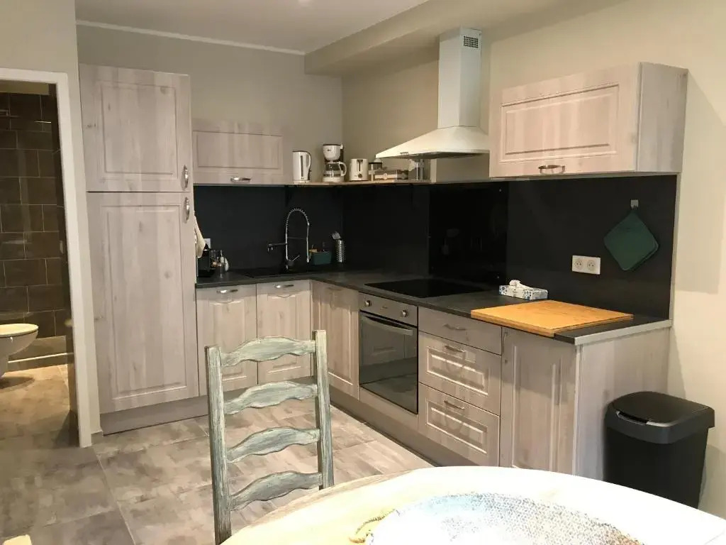 apartment (80m2) 3 bedrooms (up to 8 pers) town centre Menton