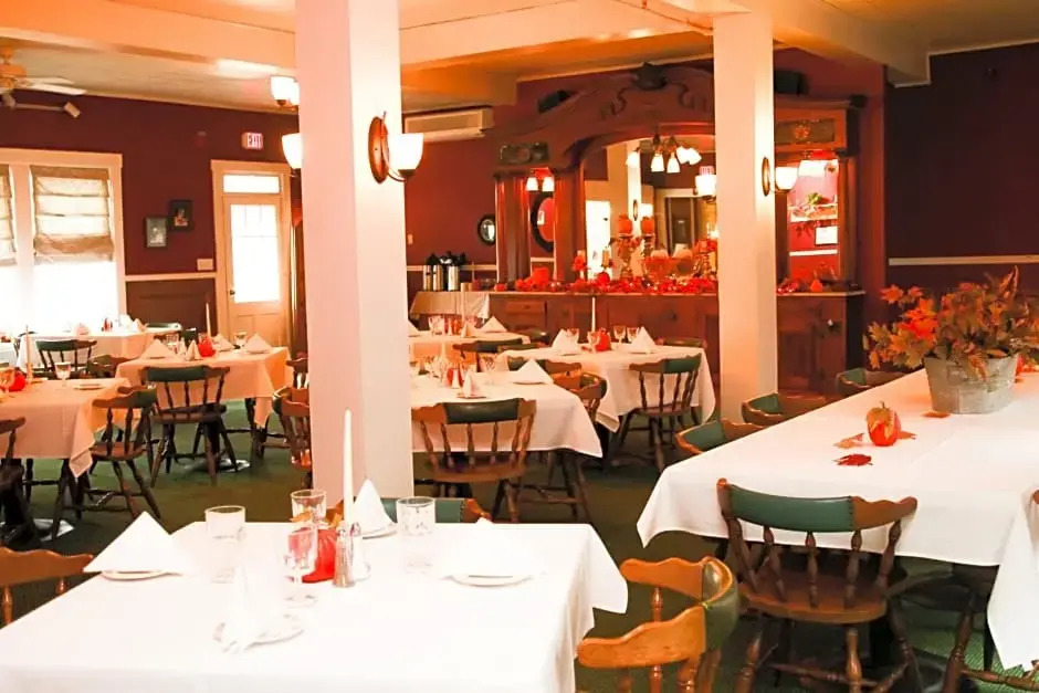 Fullerton Inn