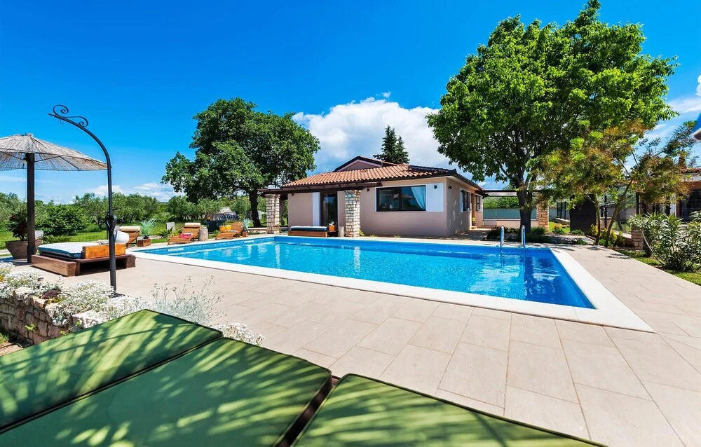Beach Front Home In Rovinj