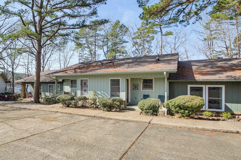 Lake Desoto Gem w/ Private Dock & Resort Perks
