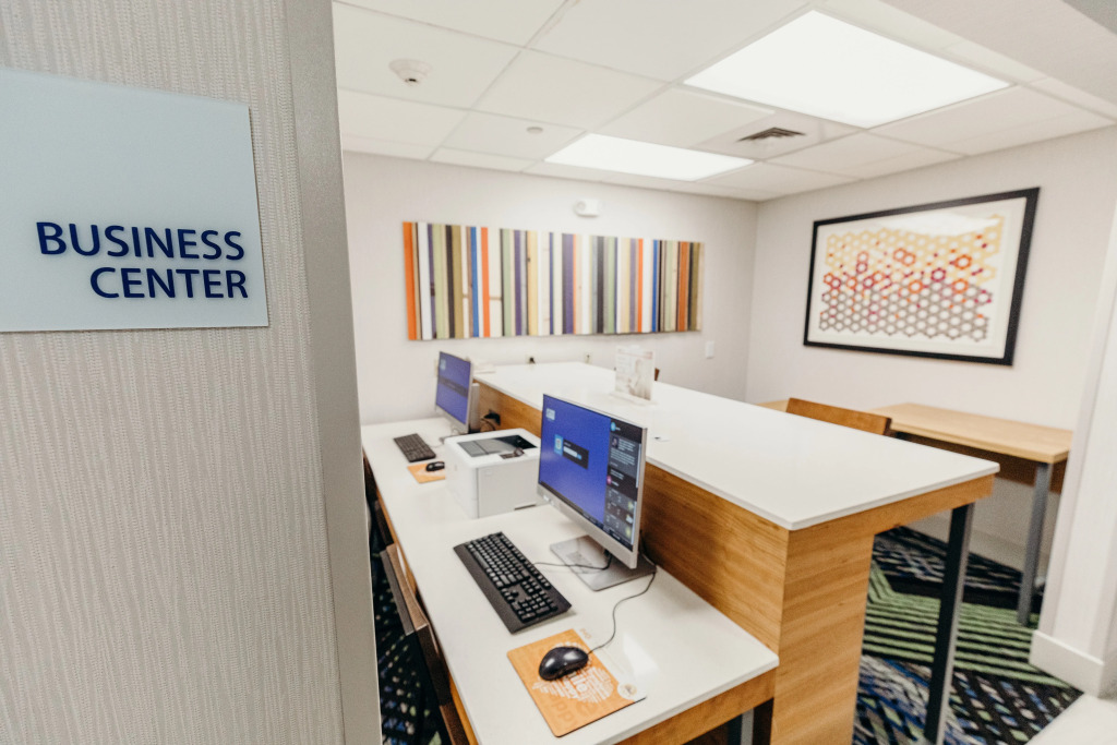 Holiday Inn Express Atlanta - Northeast I-85 - Clairmont Road by IHG
