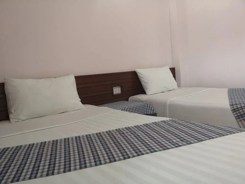 3.T. Khong River Hotel