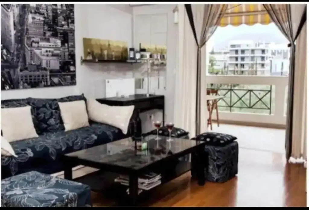 CASA MYRlAM -Suite Apartment in Marousi with View and Private Parking-