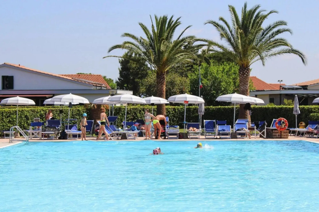 Villa in Cecina Mare near Sandy Beaches