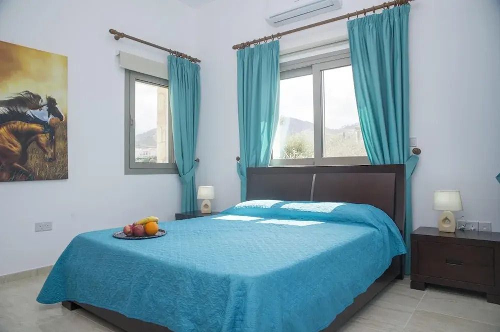 Stunning new Beach Front Villa,1st Line to the Beach, Large Pool, Wonderful Area