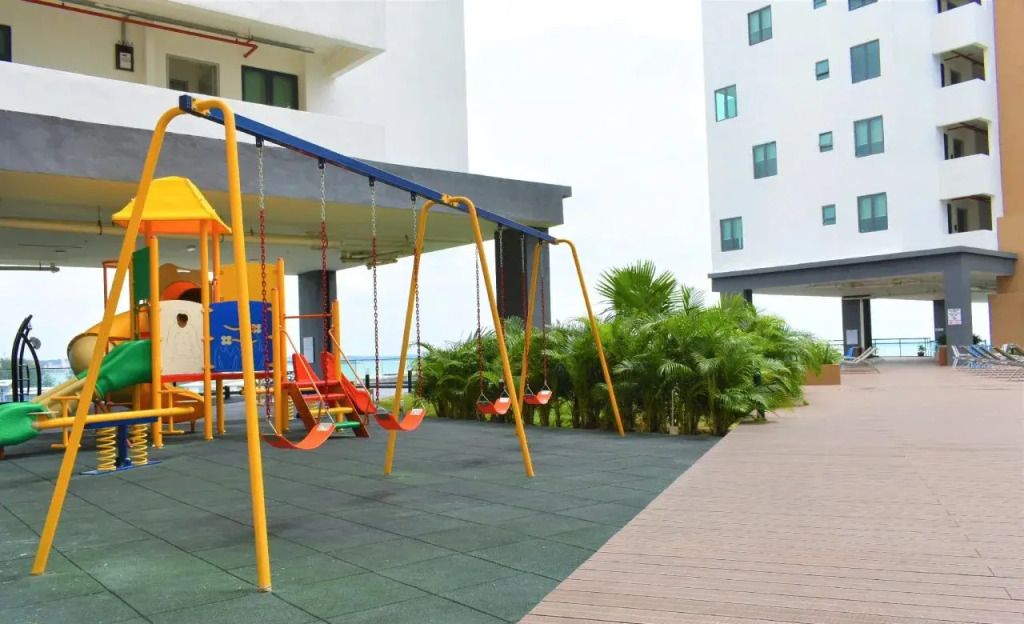 DWharf Hotel & Serviced Residence