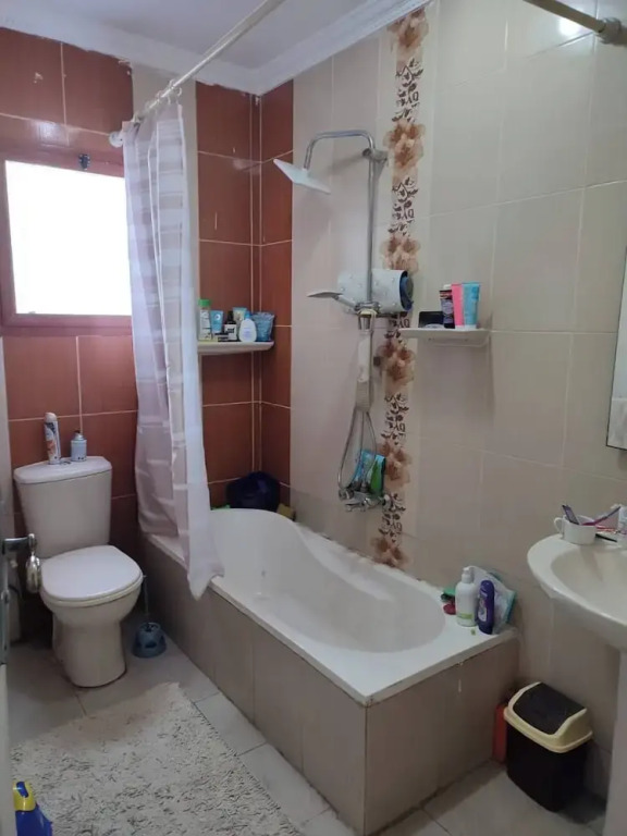 Females Only Host Is Woman Citycenter Near All