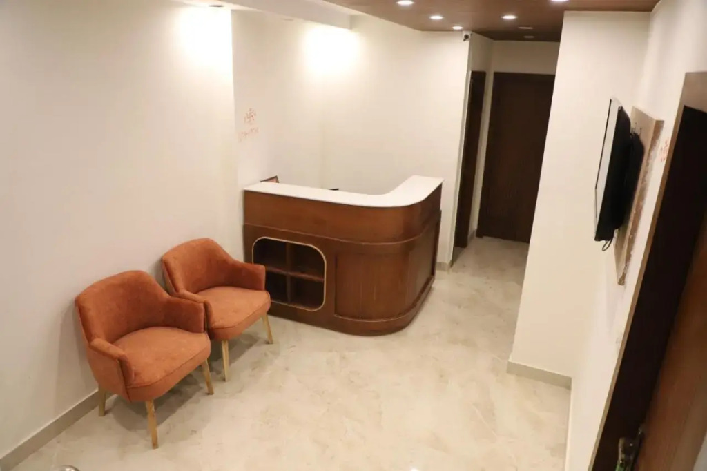 Guesthouse with parking in Mussoorie, by GuestHouser 51142