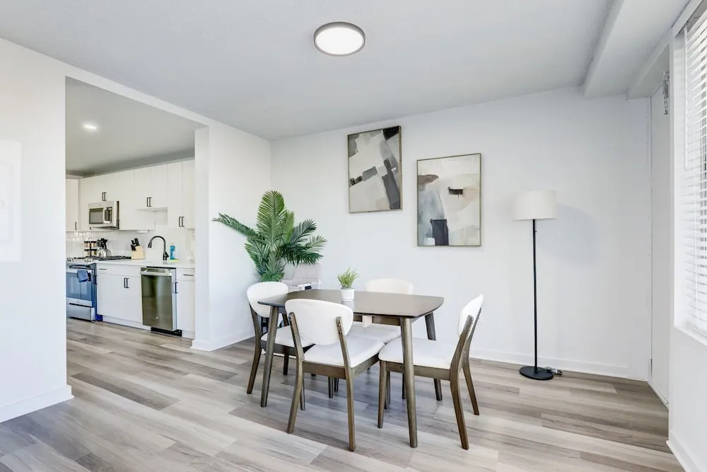 Arlington Modern Comfort Meets City Life