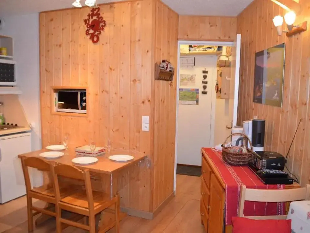 Appartement Les Menuires, 2 pièces, 4 personnes - FR-1-452-155