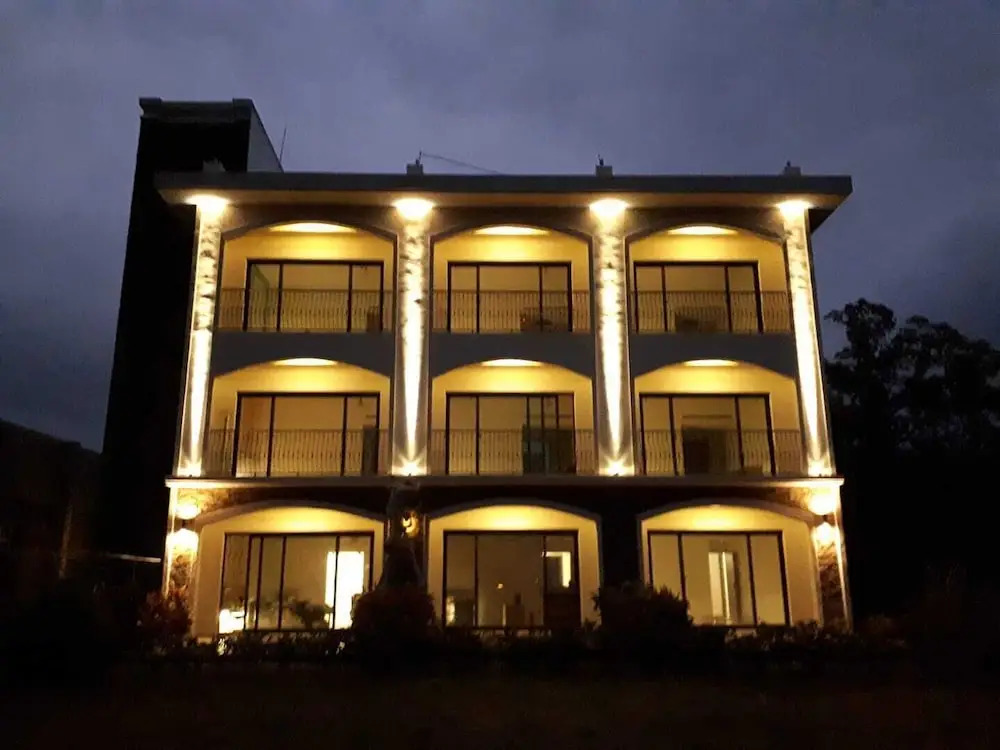 Chulu Manor Hotel