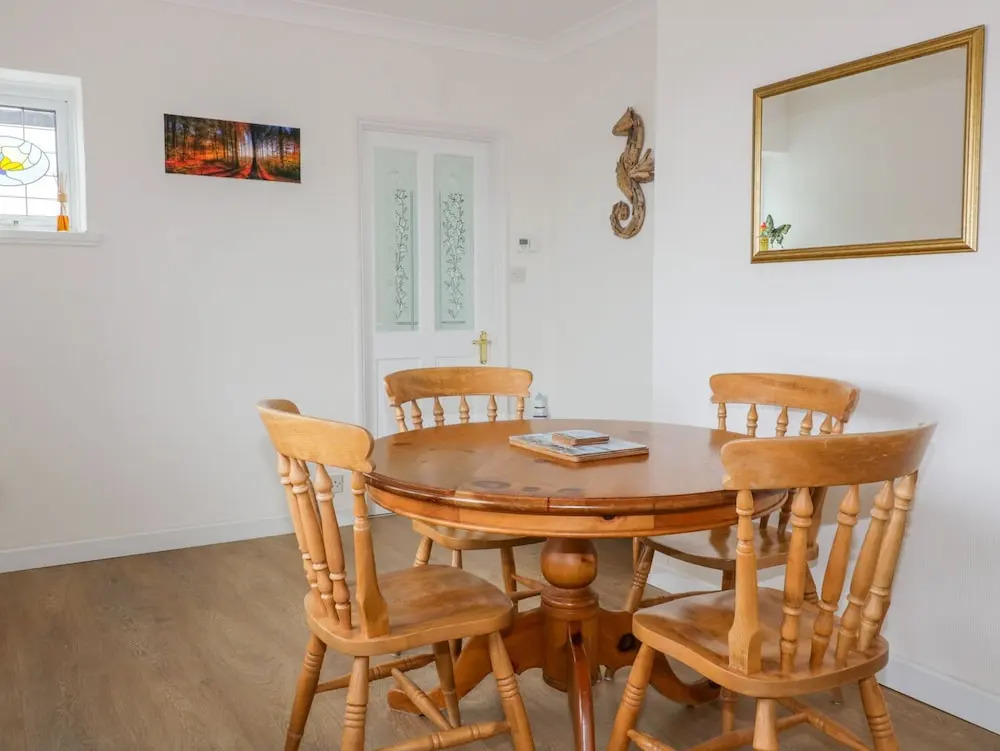 17 Greenbank Crescent