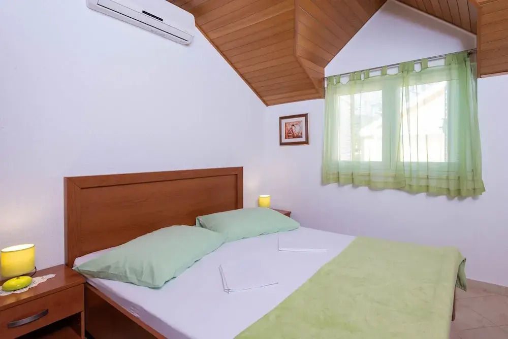 Apartments Jaksa
