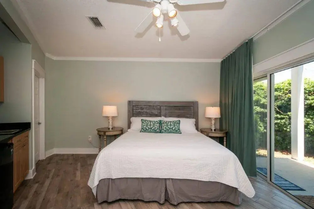 Beach Pointe
