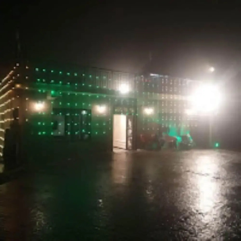Eleve Hotel