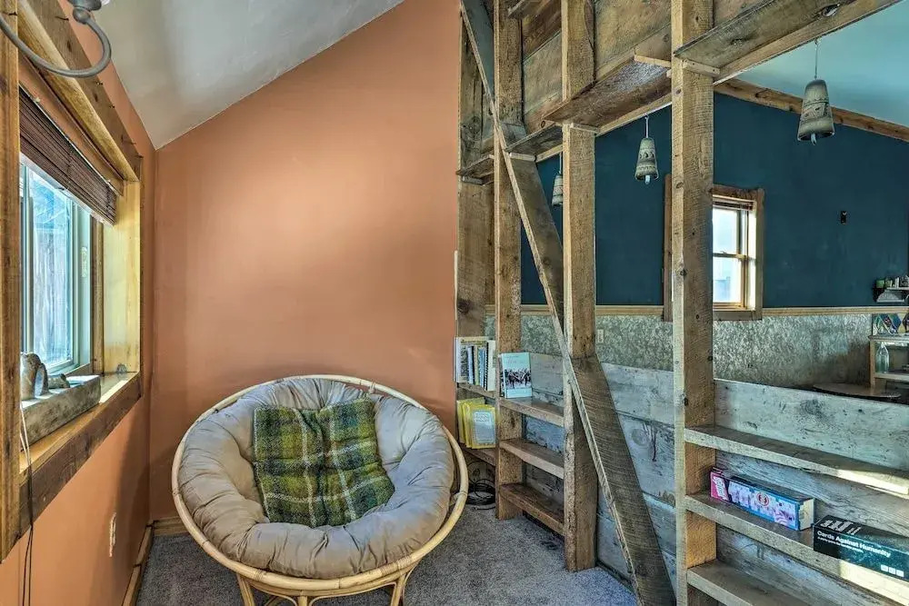 Unique Colorado Mountain Retreat: Near Pikes Peak!