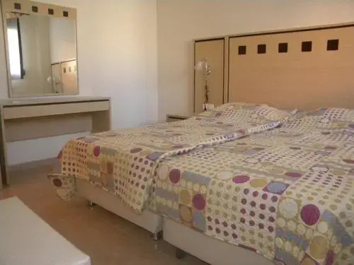 Elena Apartments