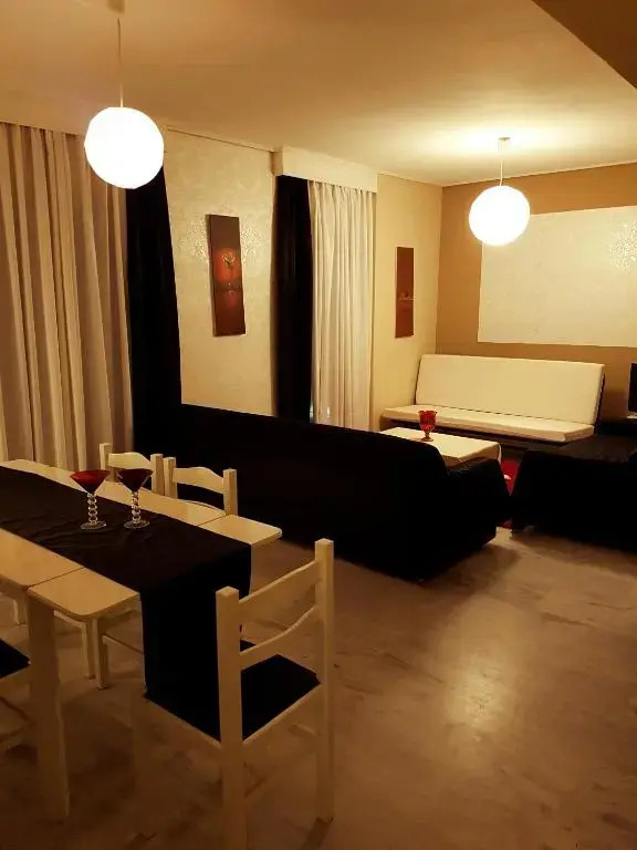 Roseberry Luxury Apartment 1