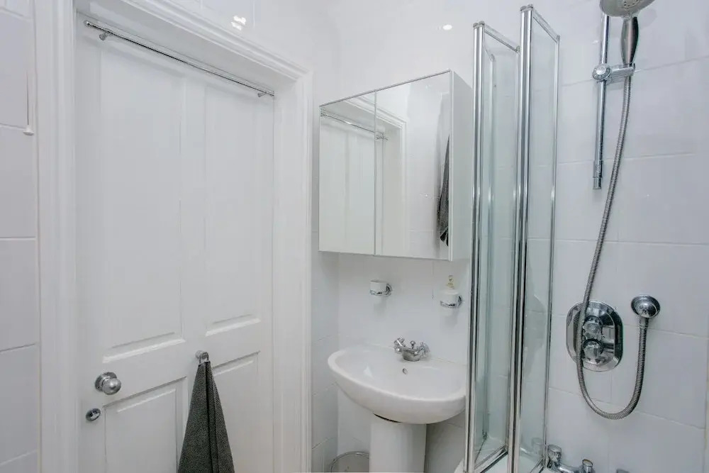Modern Flat in West Kensington