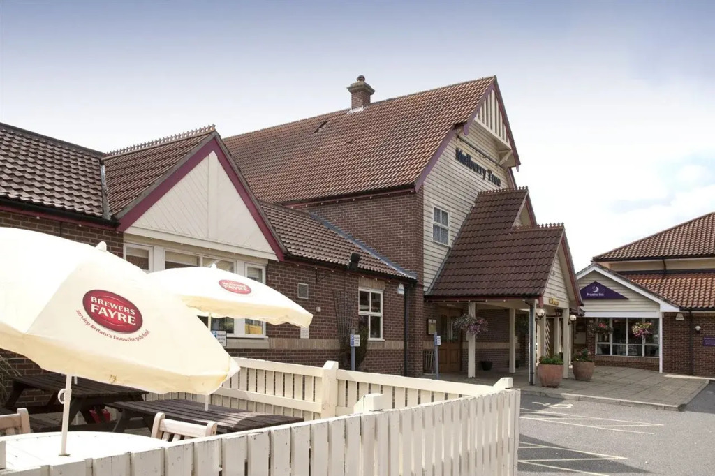 Premier Inn Braintree (A120)