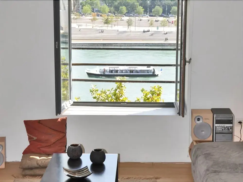 Honorê - Hôtel Pour Nomades Rêveurs - 3 Quai Gailleton