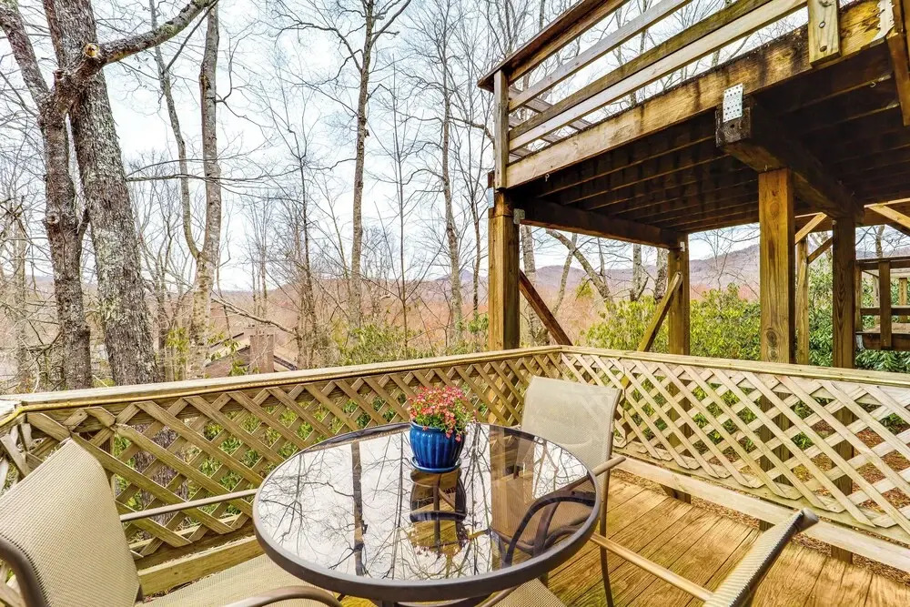 Hike, Sip & Stay Awhile! Sugar Mountain Getaway