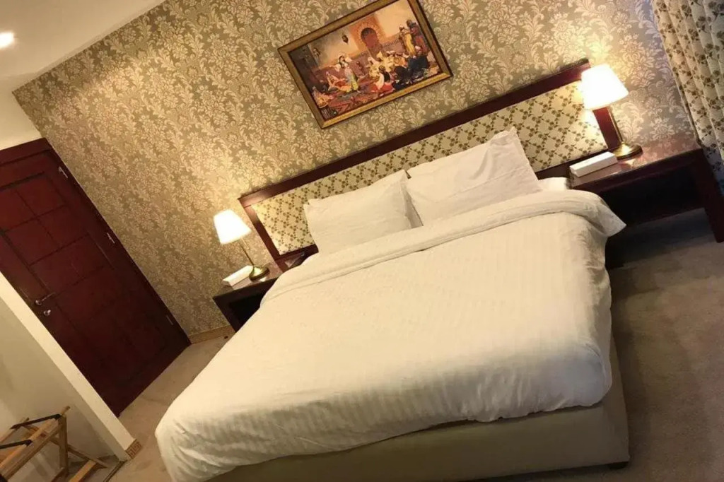 Strand Hotel