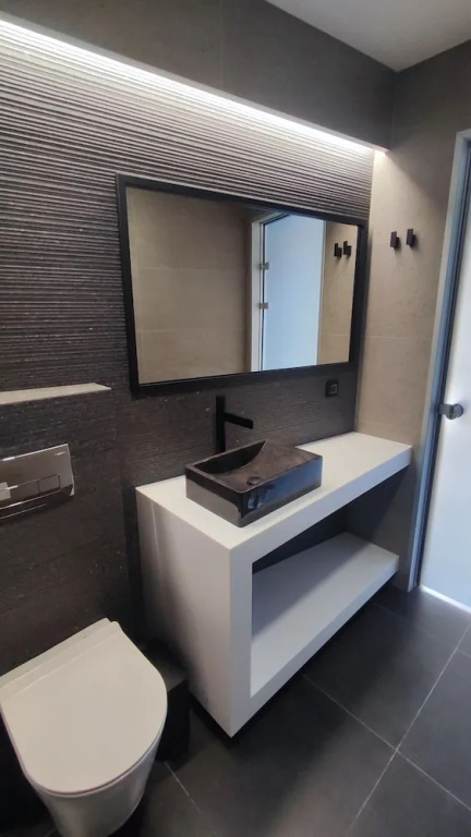 Summertime Signature Suites