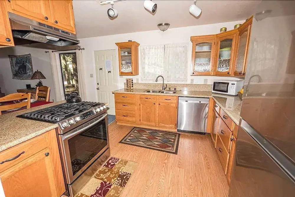 1870 Bella Coola Drive By Redawning