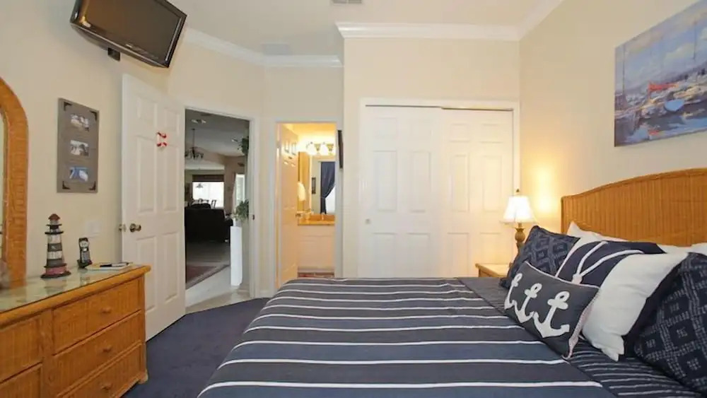 WH7703CS Windsor Hills 4B 4Ba Villa home