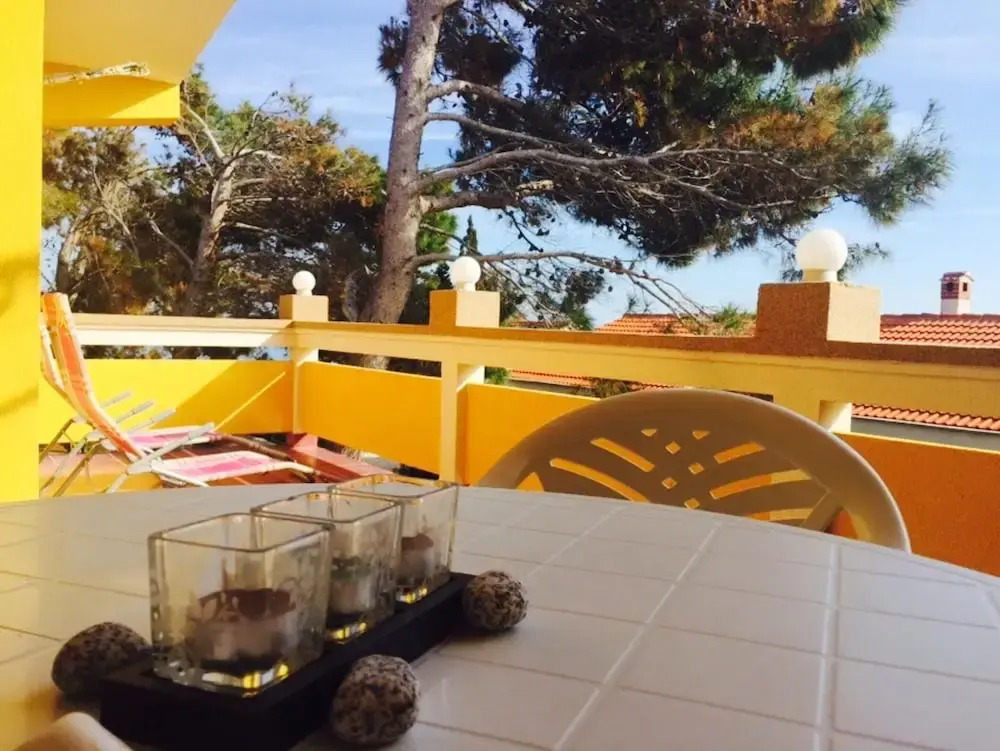 Apartment With 2 Bedrooms in Vir, With Wonderful sea View, Enclosed Ga