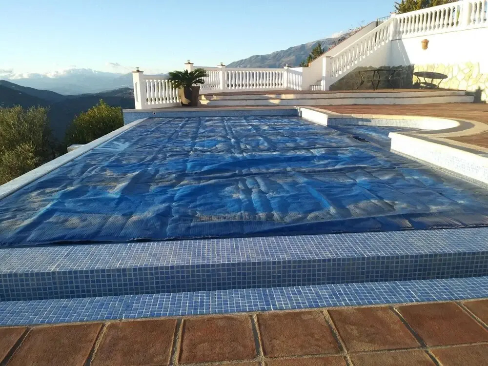 Villa With 3 Bedrooms in Sayalonga - Málaga, With Wonderful Mountain V