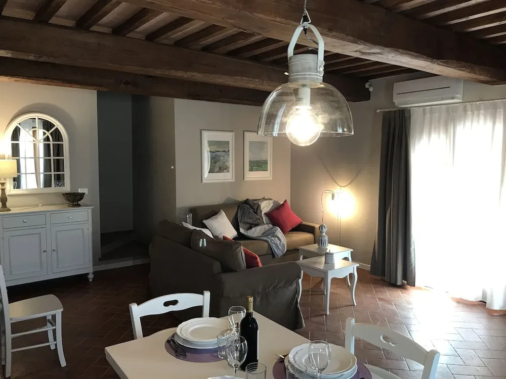 Borgo del Silenzio - Apartments with pool in Lajatico