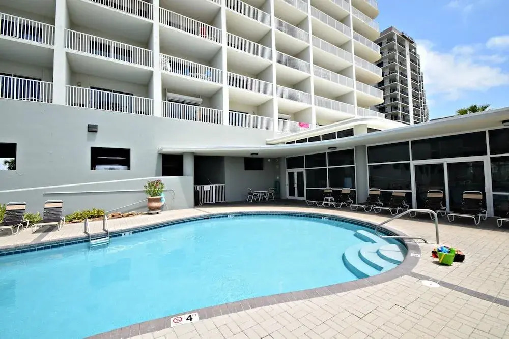 Tidewater 407 by RedAwning