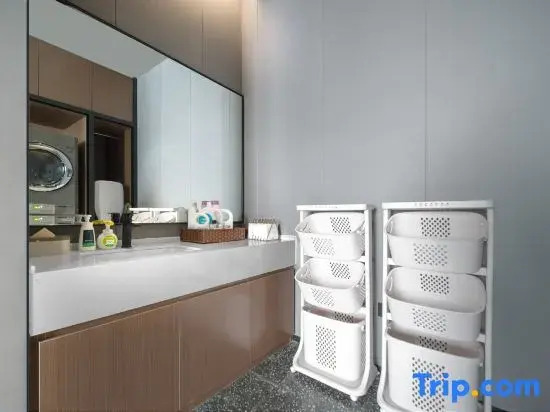 Atour Hotel (Hami wuika times Jianguo North Road)