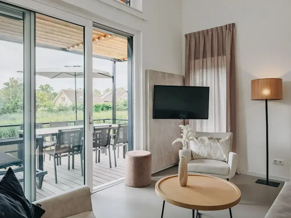 Modern Lodge Near Beach