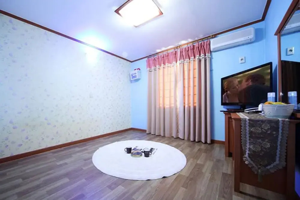 Jeongdongjin Motel