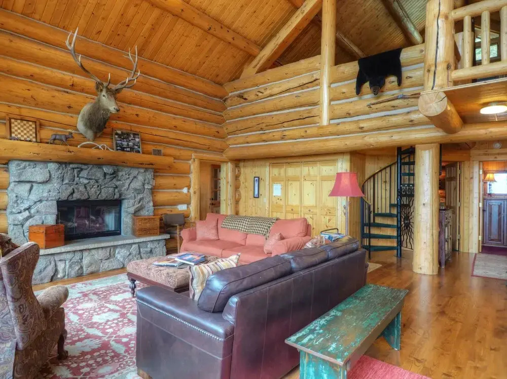 Mounticello Log Cabin - 4 Br Home