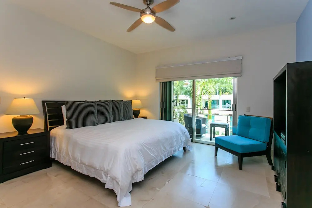 Penthouse via 38 Laguna by Stella Rentals
