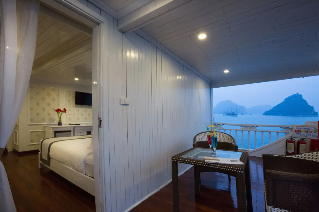 Signature Royal Halong Cruise