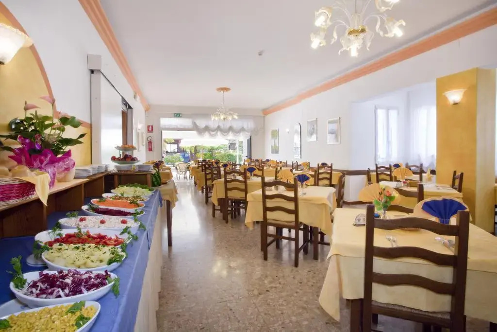 Hotel Atenea Golden Star