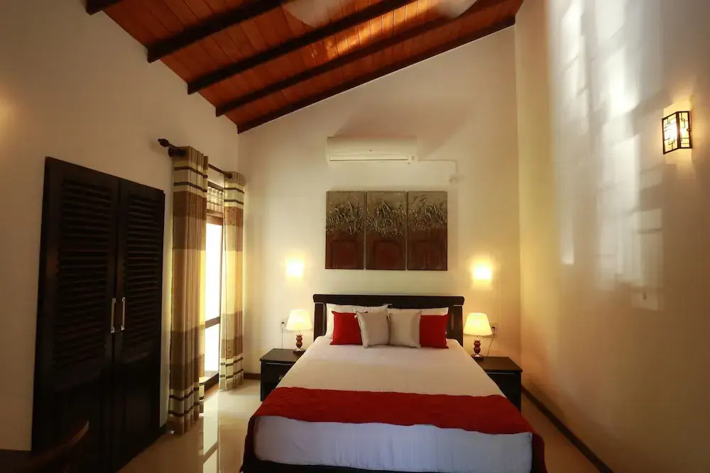 River Breeze Villa Bentota
