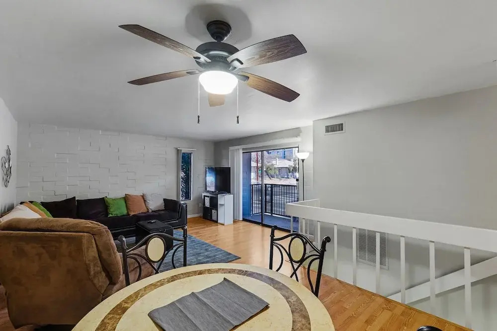 Campus Walk Condo 2 BR by Casago