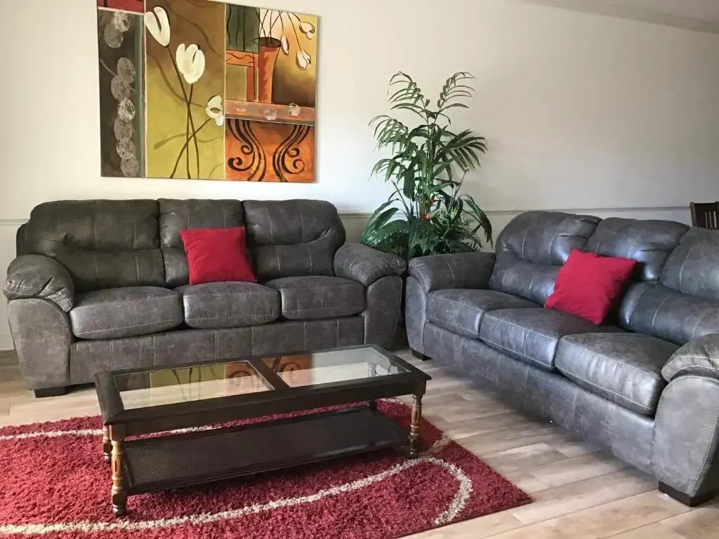 Myrtlewood by Monarch Rentals
