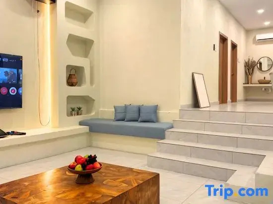 The Luxurious 40 Milos Villa