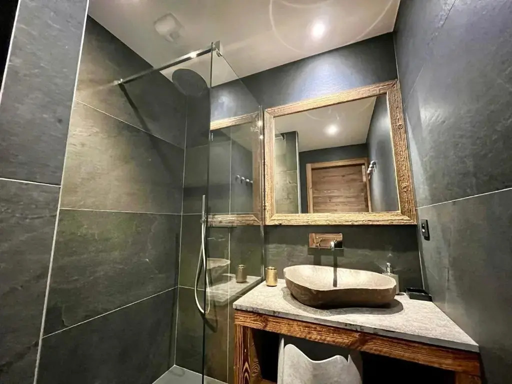 Chalet Les Gets, 5 pièces, 14 personnes - FR-1-598-41