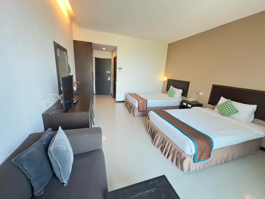 I Hotel
