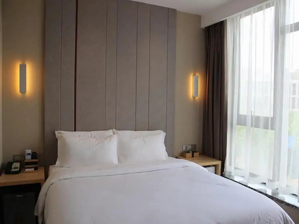 Lavande Hotel Shanghai Zhangjiang Guanglan Road Subway Station Branch