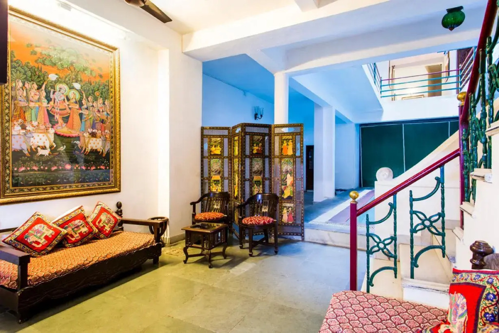 Hotel Devraj Niwas on Lake Pichola